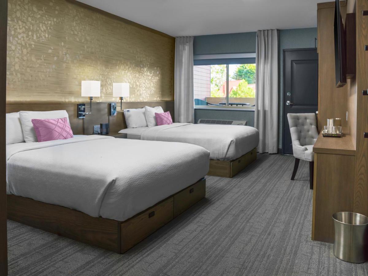 Voco Niagara Falls - The Cadence By Ihg Exterior foto A typical room at the Hilton Garden Inn