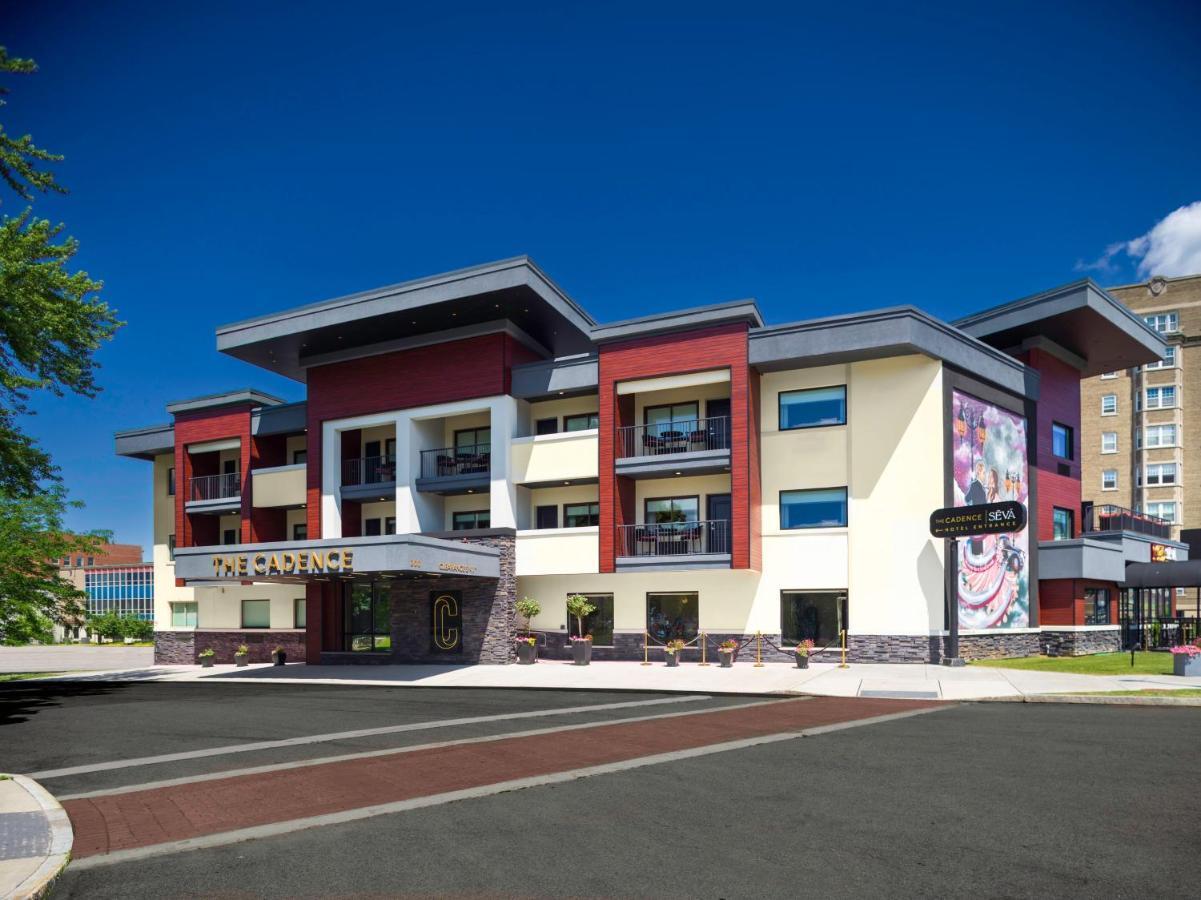 Voco Niagara Falls - The Cadence By Ihg Exterior foto The Village at Lake Park